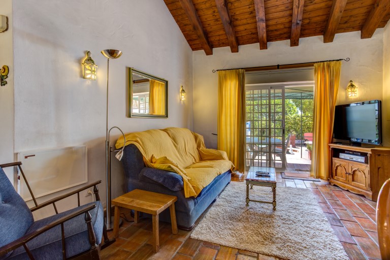 Girassol lounge area