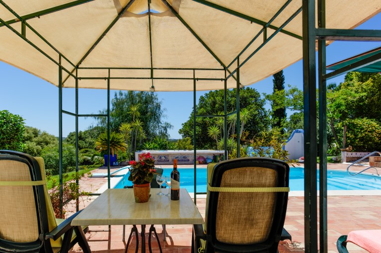Jacaranda front terrace