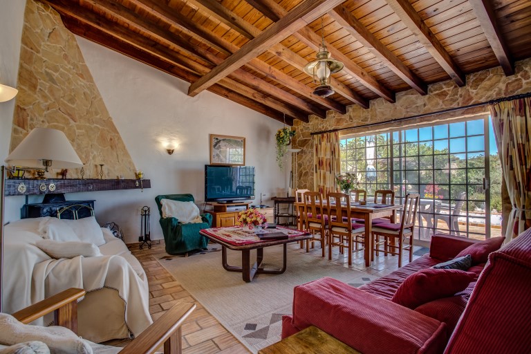 Papoula lounge - dining area 1